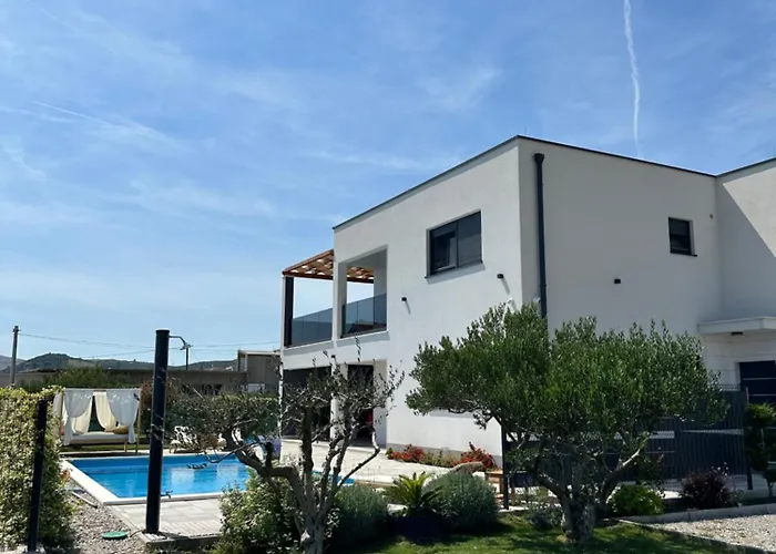 Villa C\'Est La Vie