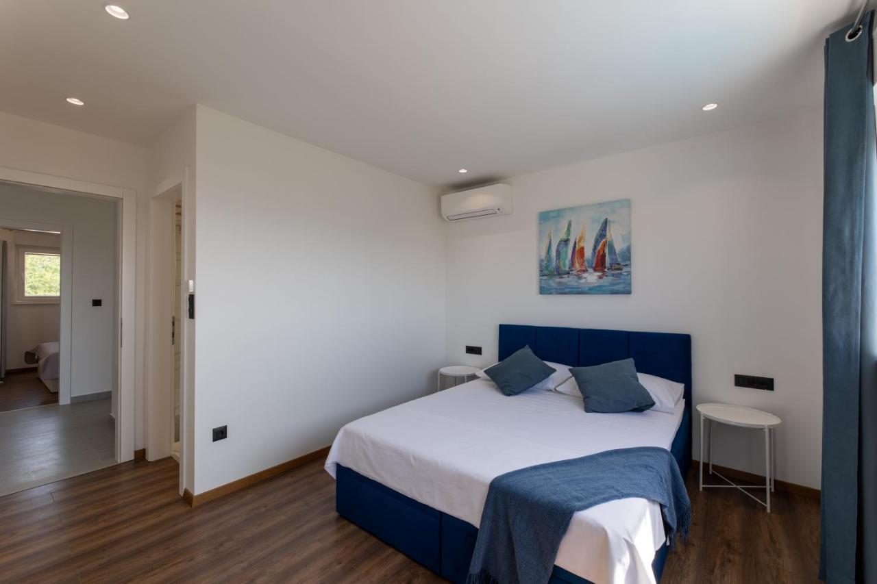 C'est La Vie Holiday home Kastela